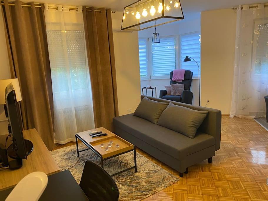 Apartment Miva Загреб Экстерьер фото