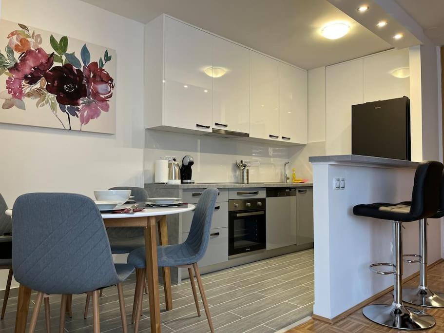 Apartment Miva Загреб Экстерьер фото